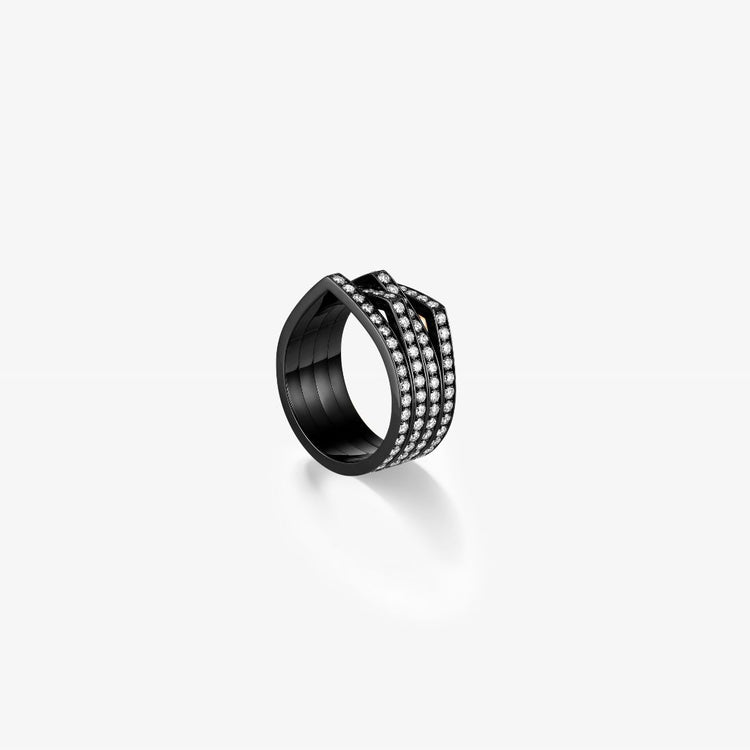 Antifer リング 4列のブラックゴールドにパヴェダイヤモンド