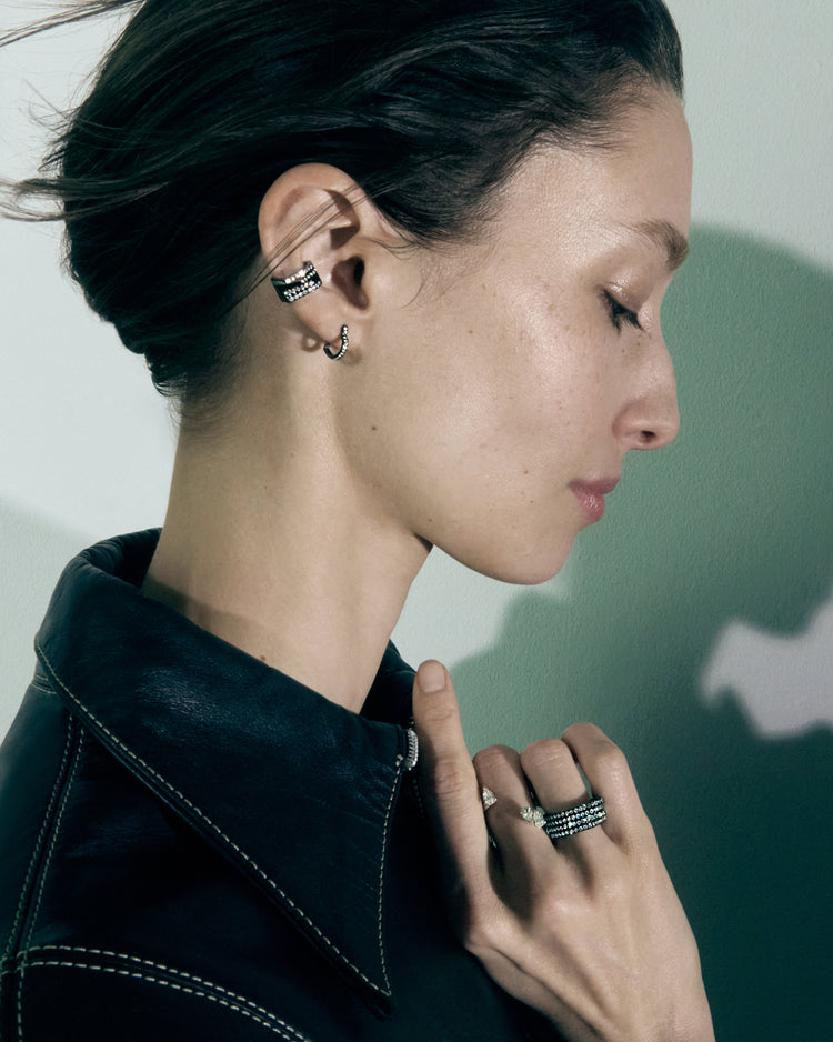 Antifer 4連イヤーカフブラックゴールド パヴェダイヤモンド