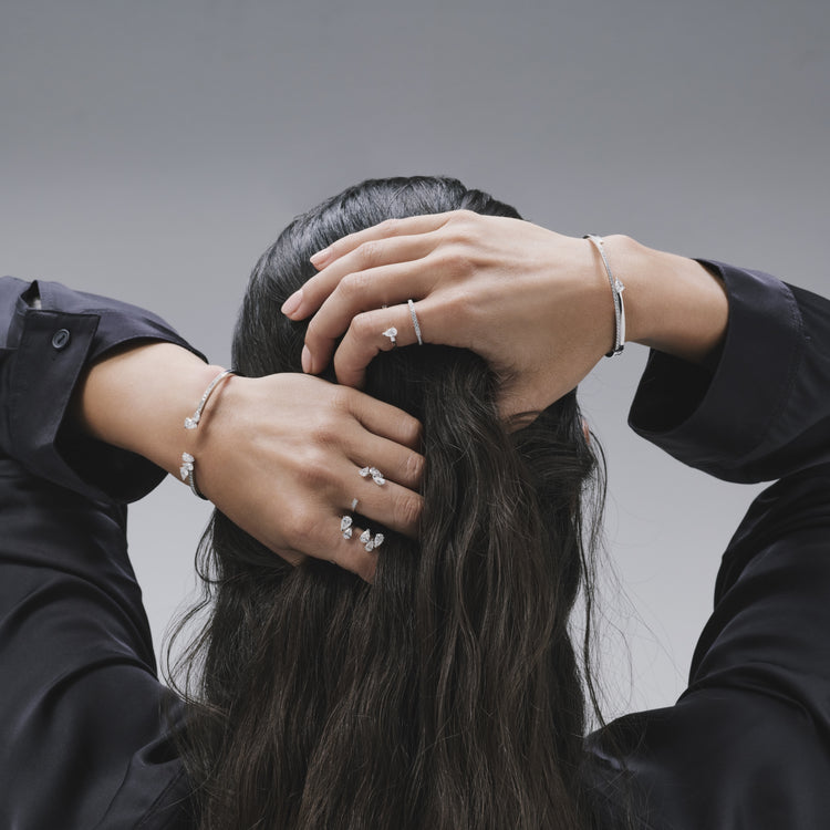 Serti Sur Vide リング ホワイトゴールド パヴェダイヤモンド