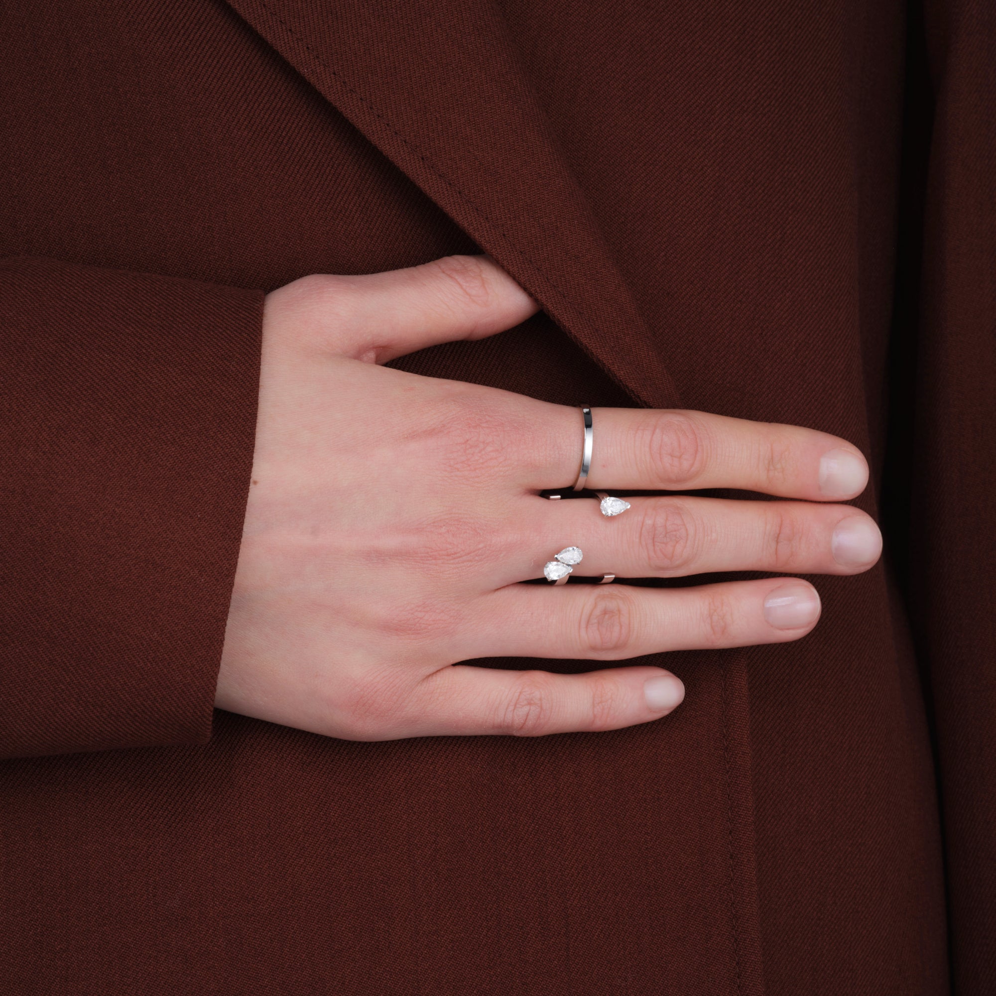 REPOSSI_162563_copy_2_17_2600x