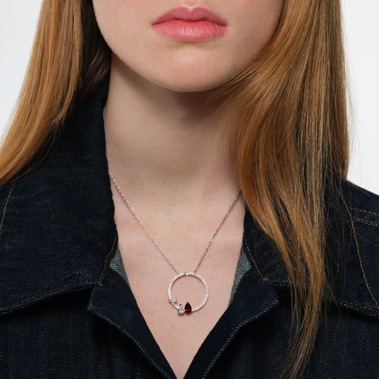 Serti sur Vide ペンダント ルビー