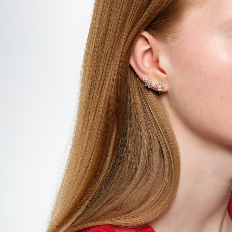 Serti sur Vide イヤリング　ピンクゴールド　ペアシェイプダイヤモンド5石