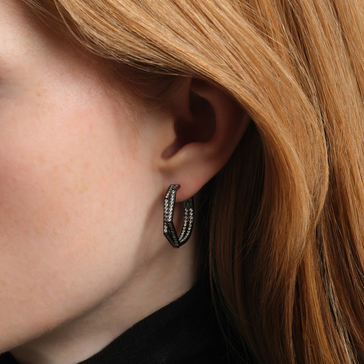 Antifer 2連イヤリング、ミディアム、ブラックゴールド、パヴェダイヤモンド