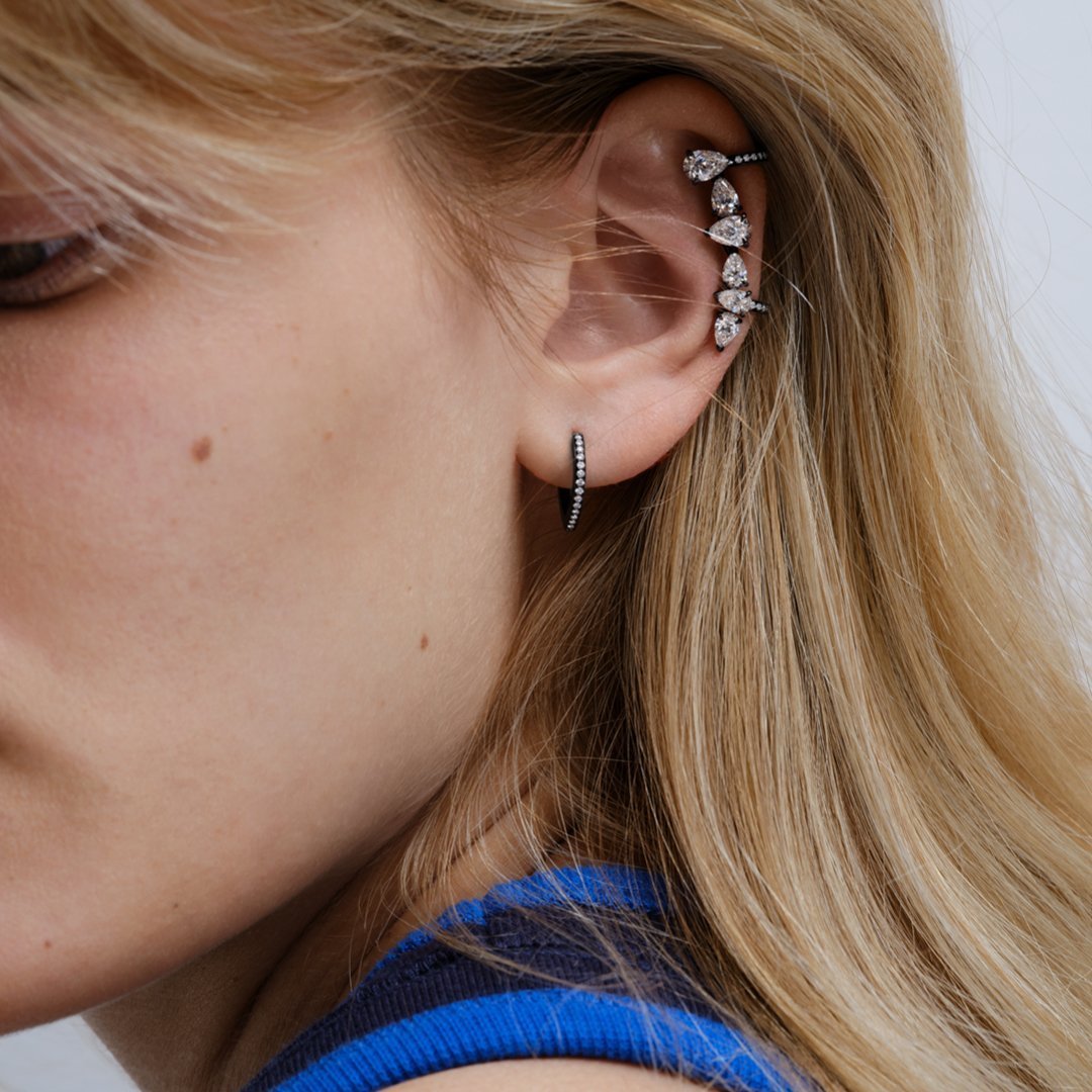 【日本未発売】 Antifer パヴェダイヤモンド ブラックゴールド ピアス ピアス